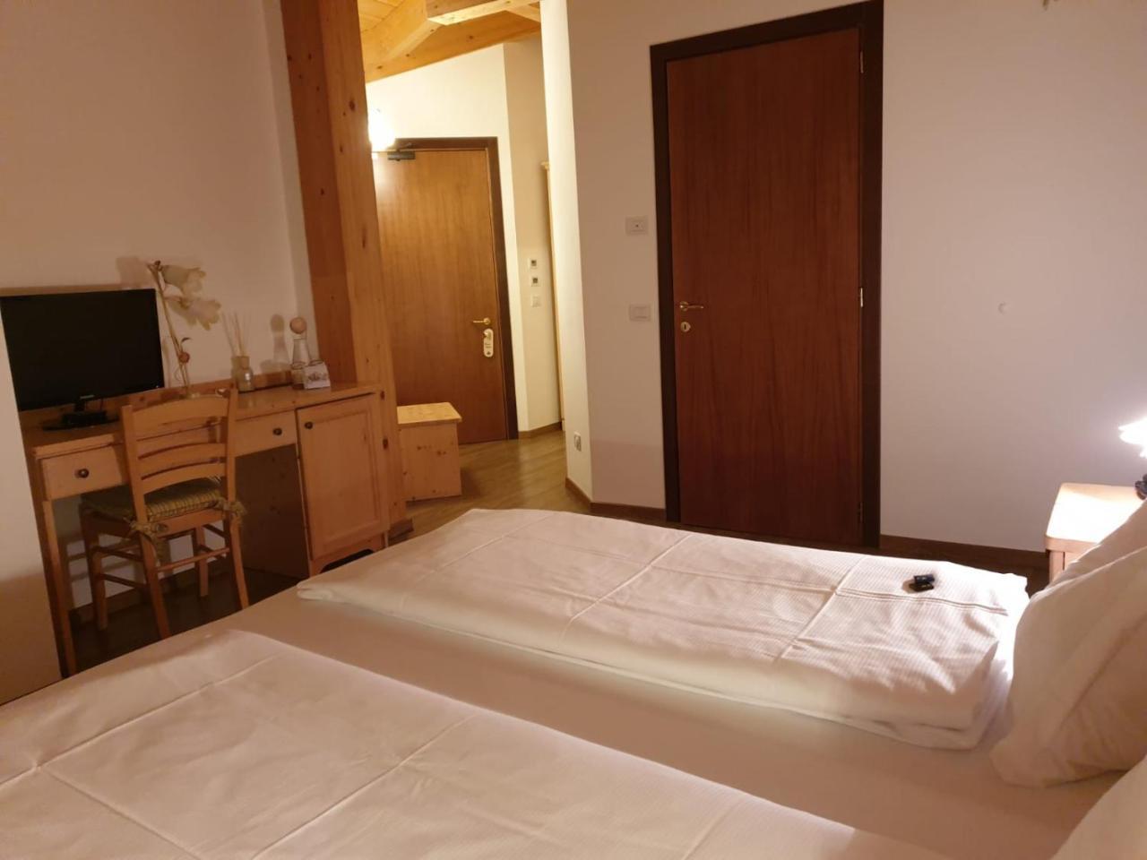 Hotel Chalet Giasenei Sagron Mis Экстерьер фото